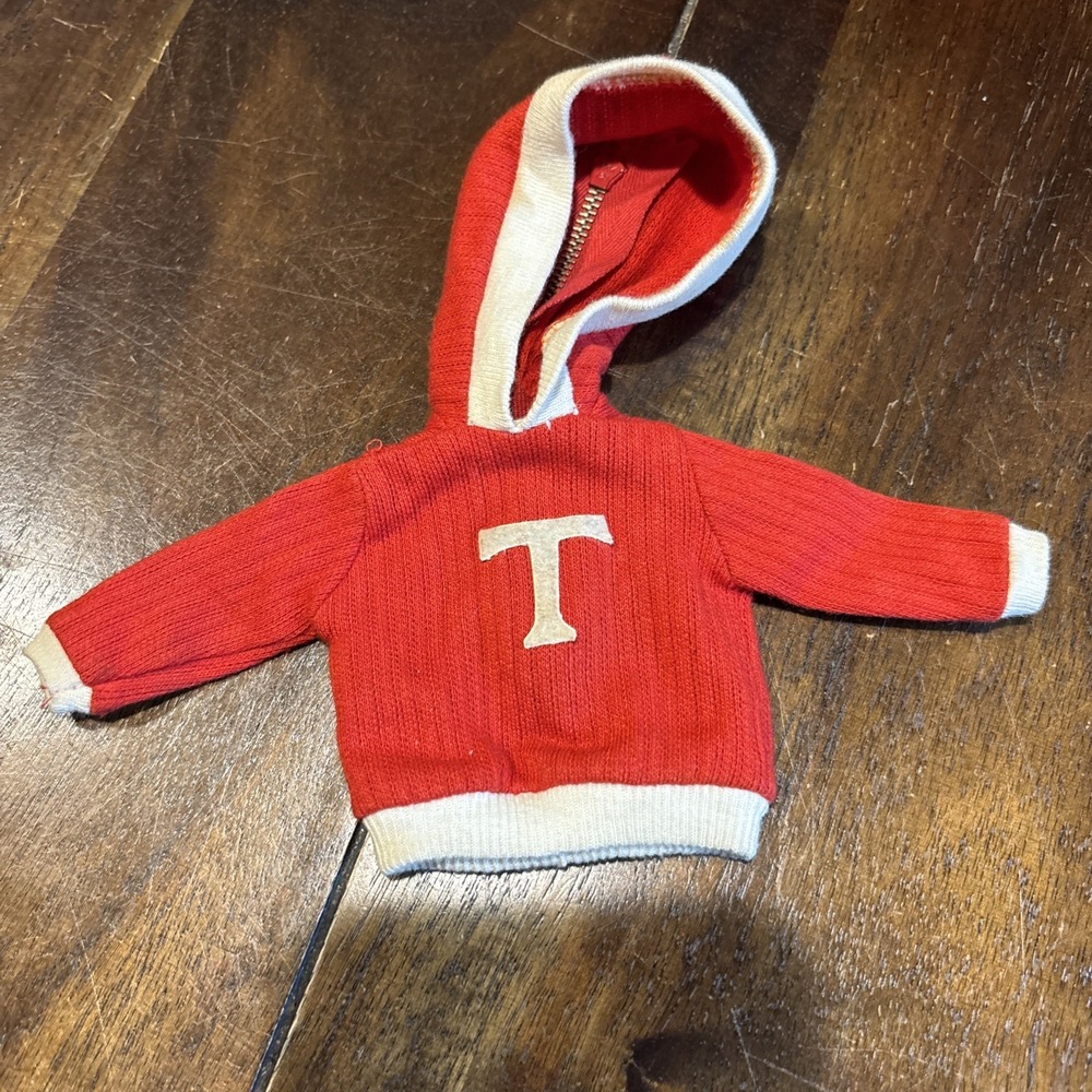 Tammy Doll Beau and Arrow #9117-3 Red T Hooded Shirt Japan Original Tag Zip Back